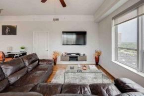 Private Great 2bedroom, 2bath Condo with great view!!